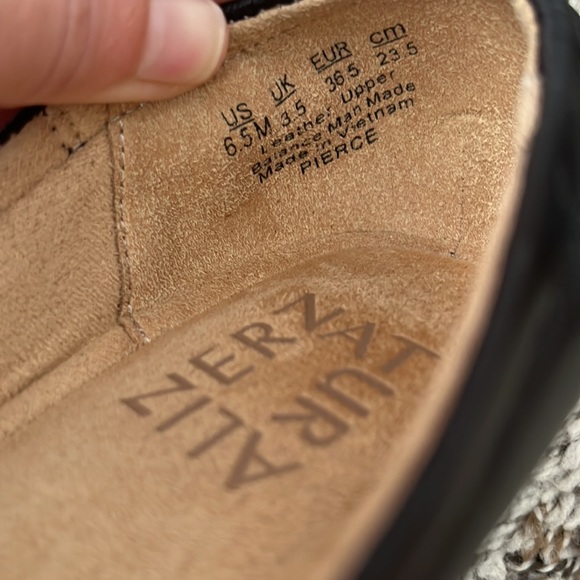 Naturalizer Pierce Black Leather and Suede Flats. New in box! Size 6.5 - Picture 7 of 8